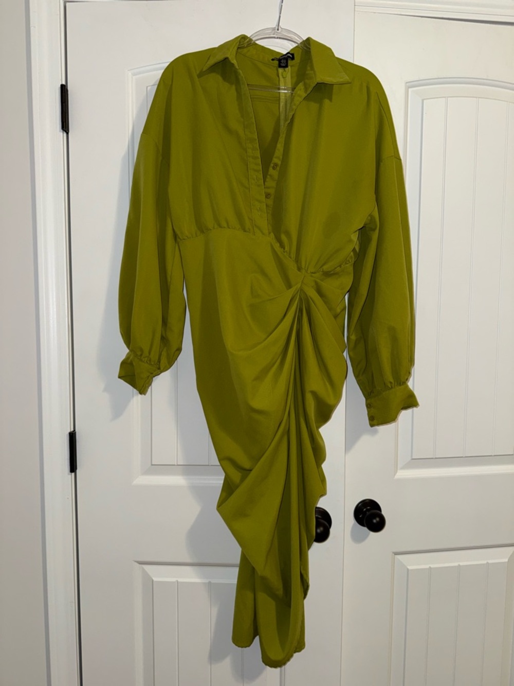 PrettyLittleThing Olive Green Button-Front Midi Dress